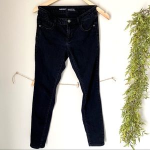 🌻 3/$20 Old Navy Rockstar Low Rise Skinny Jean